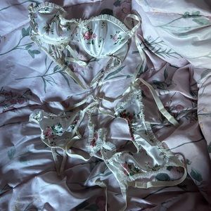 Vintage Floral Lingerie Set